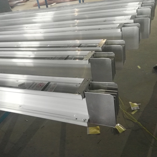 你知道河南密集型母線槽的具有哪些結(jié)構(gòu)特點么